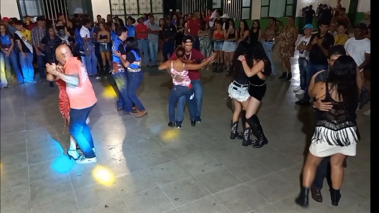 CONCURSO   DE   DANÇA   /   FESTA   DAS   COMITIVAS     