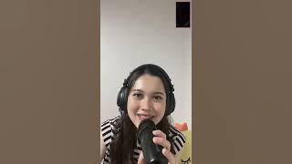 Risa Amelia Live Streaming Uut Selly 's broadcast