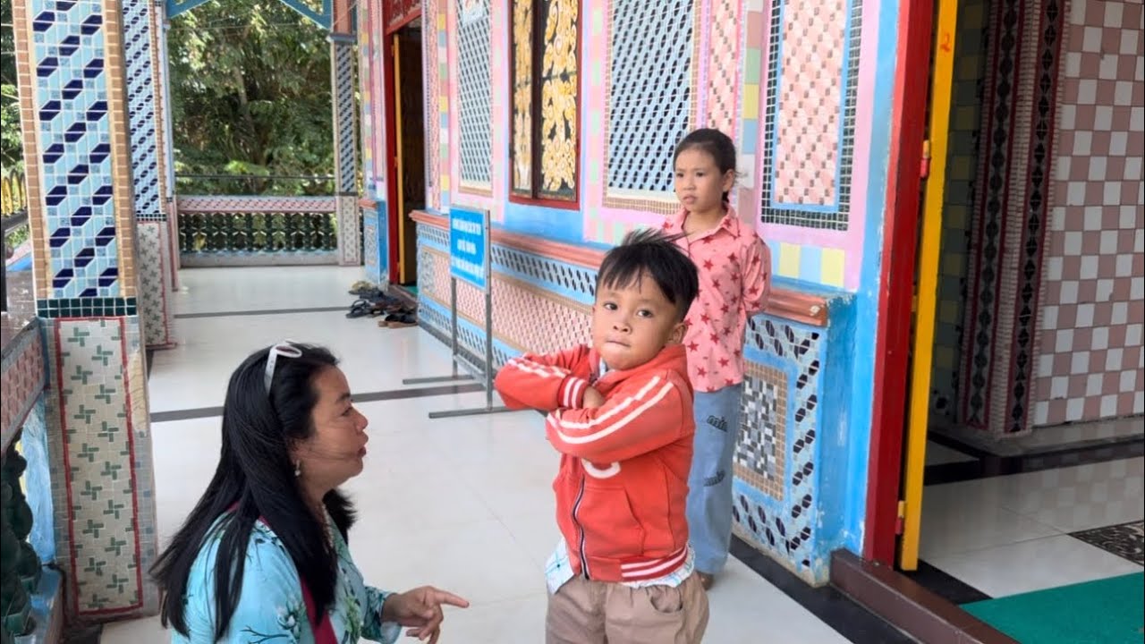 Chuột Bị Lạc Mất Mẹ Khi Đi Chơi Ở Chùa Chén Kiểu #ngocdieuvlog #chuotbilacme