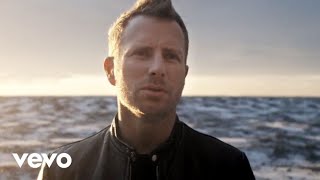 Смотреть клип Dierks Bentley - Black