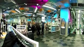 360 Video - A Look Inside Primark Amsterdam Dam Square