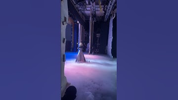 Thumbnail of Frozen - Dress Change - Side View