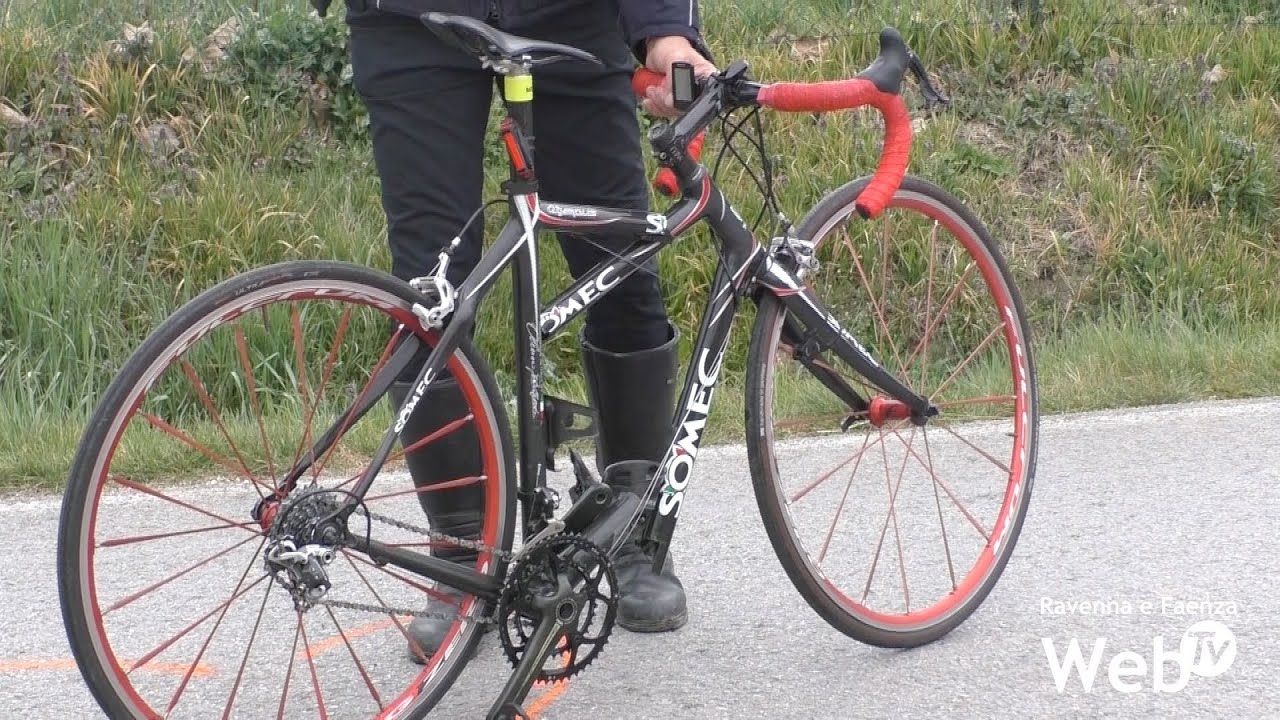 Ciclista investito in via Banaffa: è grave