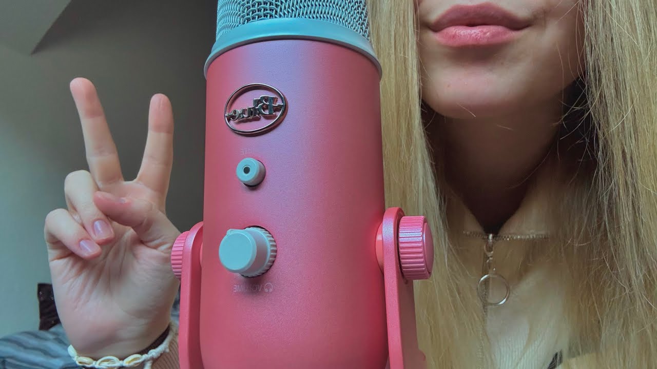 My first ASMR Video 🤍 (Talking, Tape, Tapping, Scratching)