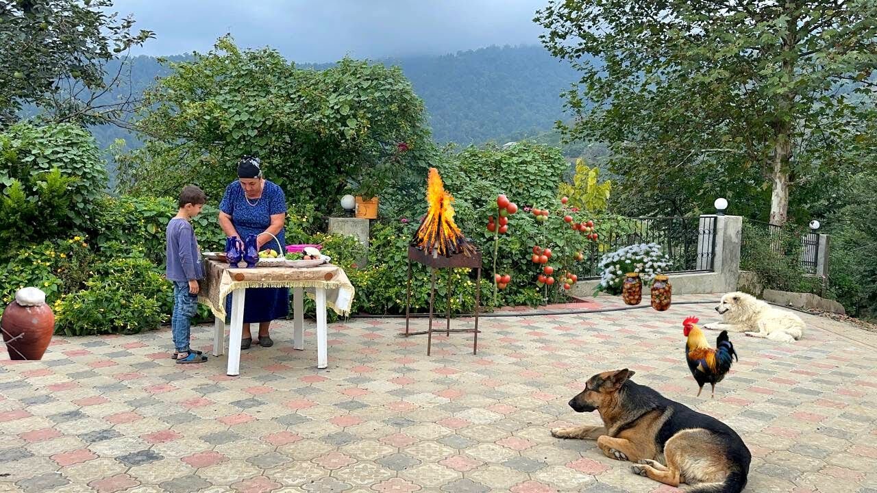 GRANDMOTHER COOKED A GORGEOUS DISH WITH MEAT IN THE FOREST - YouTube