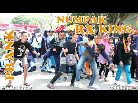 gila-joget-numpak-rx-king-di-tempat-umum-ft.ndemun-prasojo-&-rio-pororo---prank-indonesia