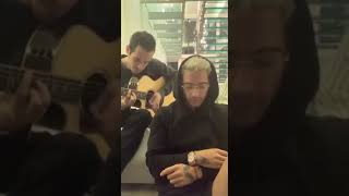 Video-Miniaturansicht von „Maluma - 11pm - acoustic“
