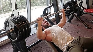 Göğüs Egzersi̇zi̇ Anlatimli Yasin Pehlivan