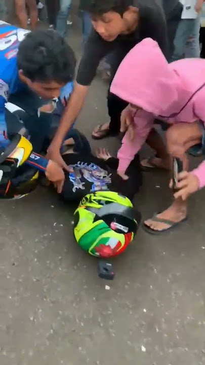 ditik ditik Alif cepmek jatuh pas star ,lekas membaik Alif cepmek
