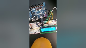 Basys 3 LCD Scrolling Text