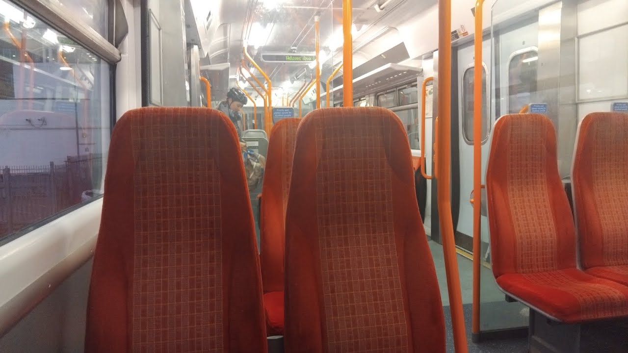 (Train A) - Quick SWR Journey on - Train Carriage Unit: 77760 - Class 455/7 - (455717) - 09/01/2026