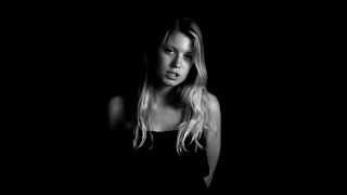Video thumbnail of "Anabel Englund - The Girl from Ipanema"