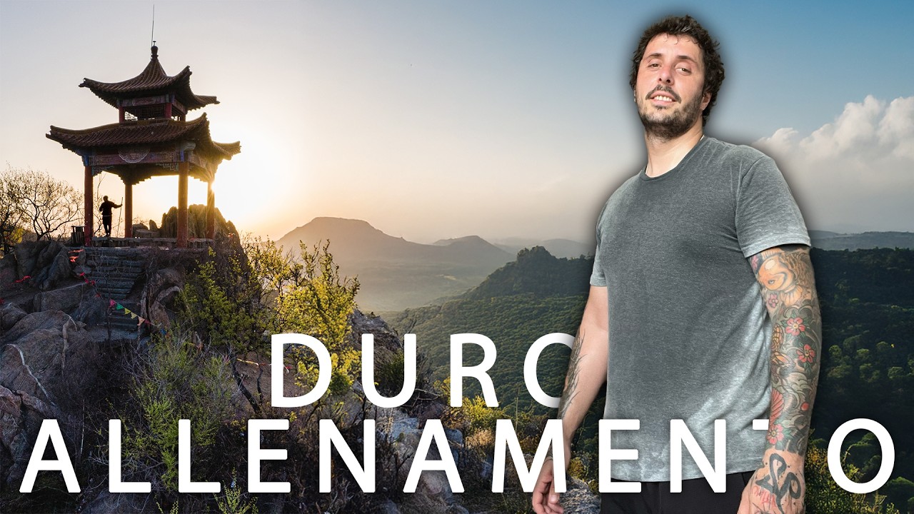 Allenamento Kung Fu della forma del tempio Shaolin di Dengfeng in Cina