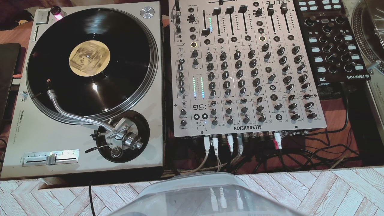 Omar S And OB Ignitt - Wayne County Hill Cop's (omar s mix)