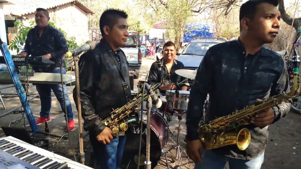 el corrido de los perez.tropibanda union en valle luz