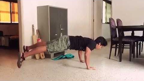 SUPERMAN PUSH UP IN SLOW MOTION