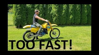 Suzuki RM 250 Cold START - Startup 2 stroke RAW SOUND fastest dirt bike ever