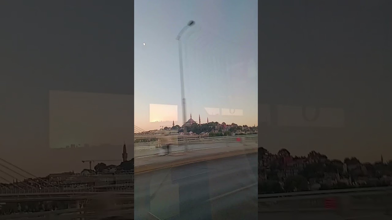 Просто смотрим из автобуса на летний вечерний Стамбул  