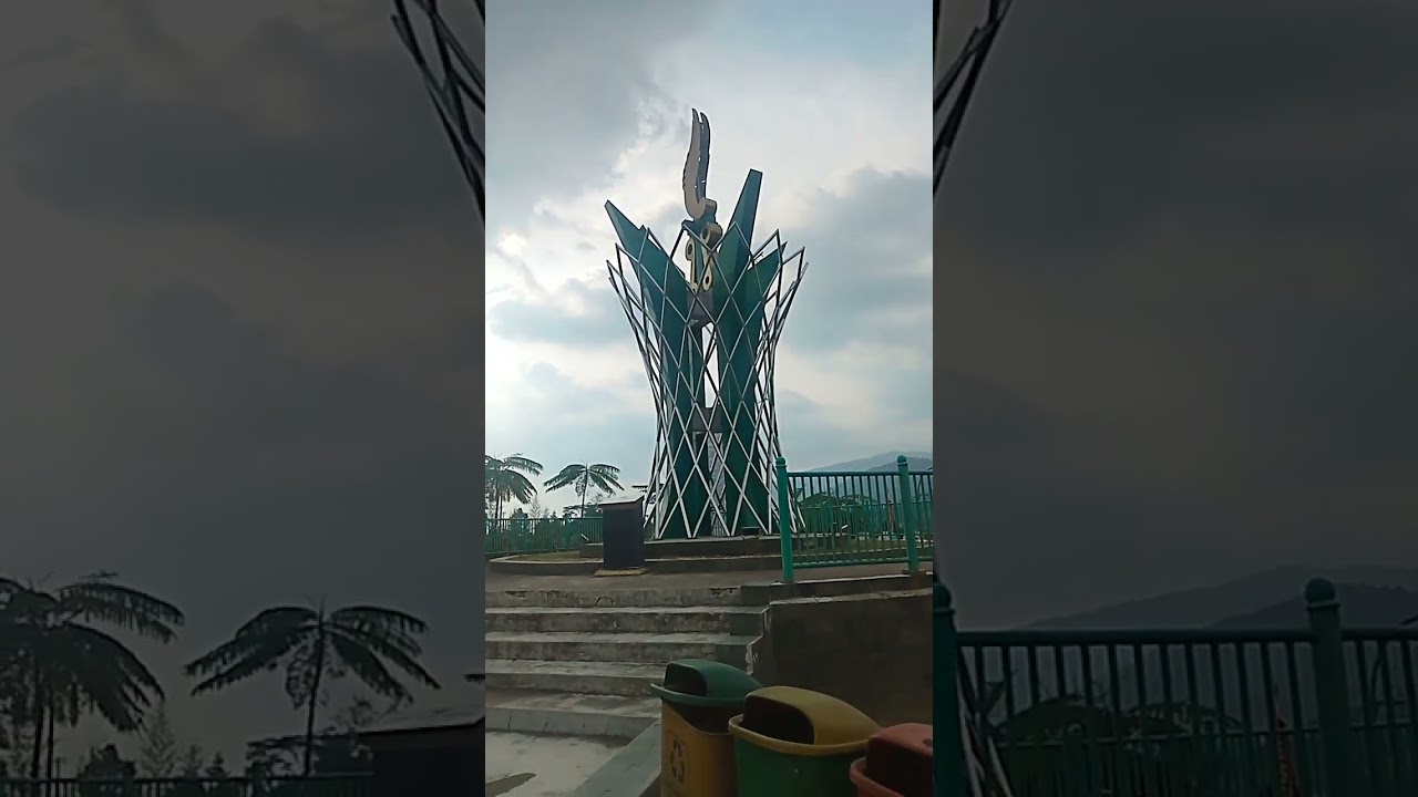 tugu kujang Rest area gunung mas puncak Bogor