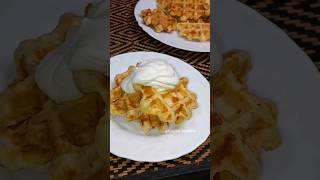 Вафли с курицей и сыром