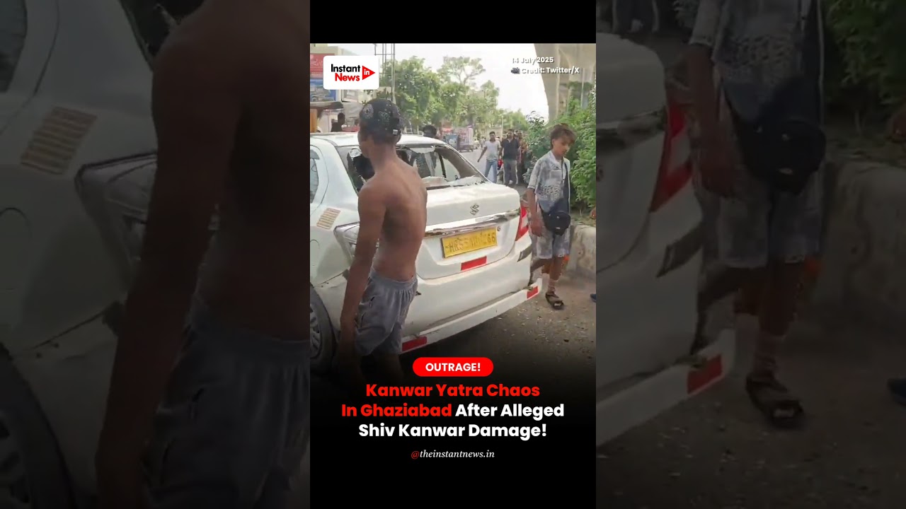 Ghaziabad: Kanwar Yatra took a tense turn after a car damaged their Kanwar.