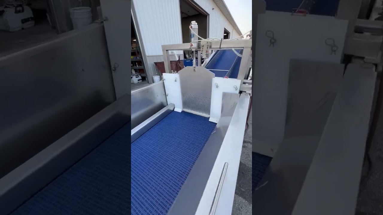 BID ON EQUIPMENT: Item 423469 - Incline Conveyor with Tank