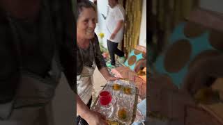 Ne Badlonje Te Permetit. Zhaneta Sjell Pranvere