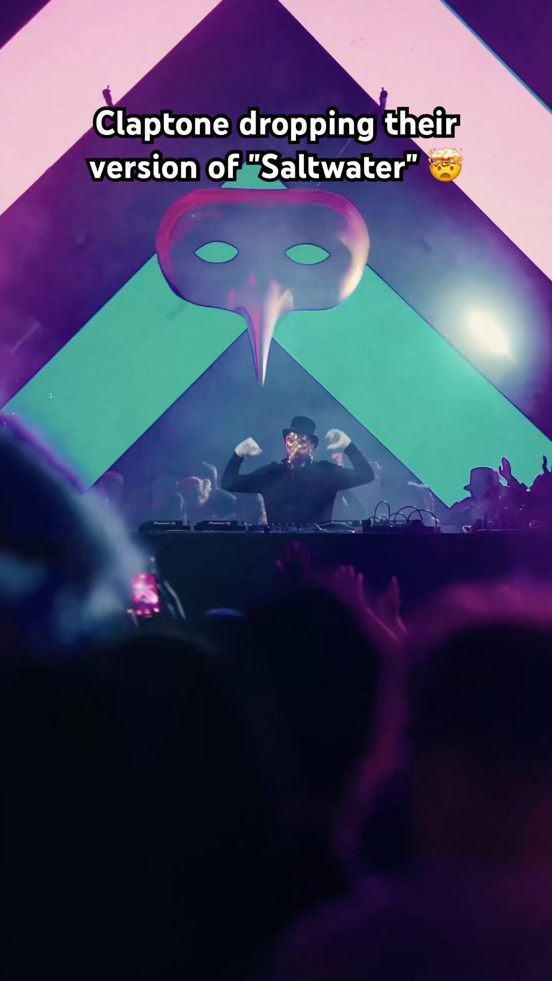 Track ID: ​⁠@CLAPTONEOFFICIAL x Chicane feat. ​⁠@MoyaBrennanOfficial - Saltwater