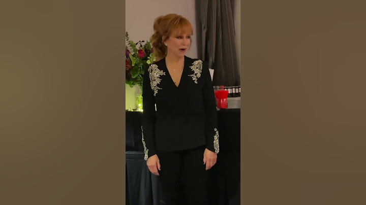 Reba McEntire's son surprises her on 70th birthday