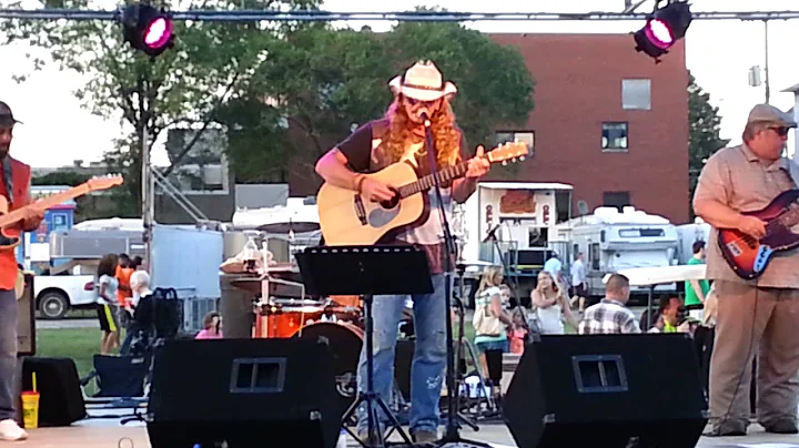 STAN McDaniel. Rib fest she don't love you she's j