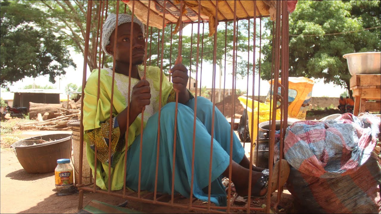 AKPAKOUN et SOSSOUMANSÉDÉ - Voleurs de nourriture