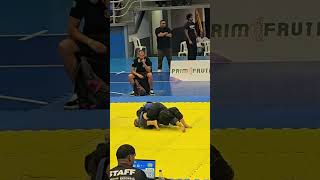 Sofia no campeonato Jiu-jitsu.