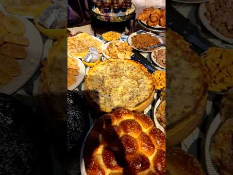 بارك الله لك في الموهوب لك وشكرت الواهب وبلغ أشده ورزقت بره وجعلها الله مبارك ة 