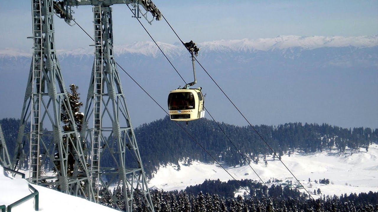 The Most Popuplar Tourist Places In Gulmarg | Kashmir | New Travel Videos 2018