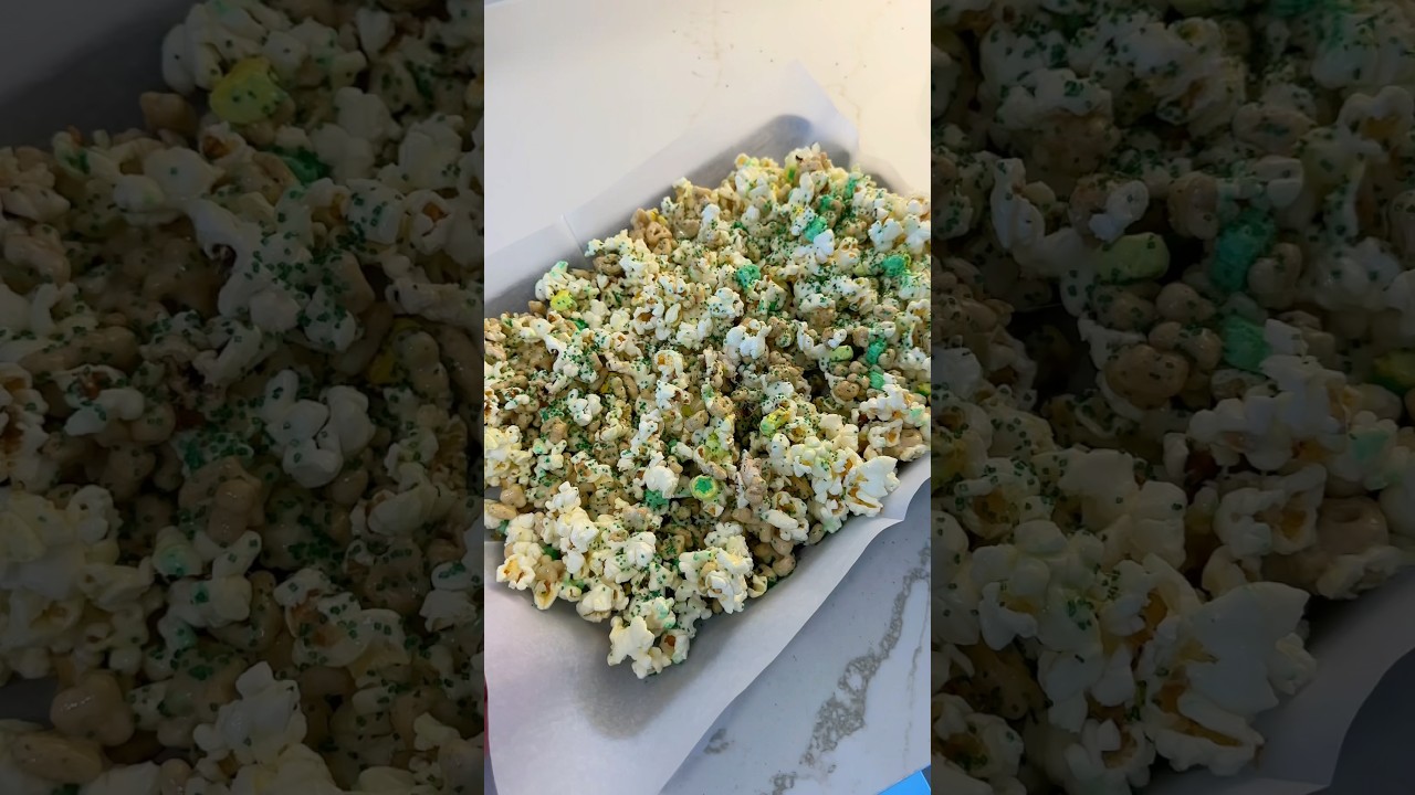 *ASMR* LEPRECHAUN POPCORN! #asmr #popcorn #stpatricksday #snacks #snackmix #green #kitchen
