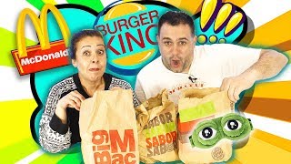 McDonalds VS Burger King!! Probando un menú a ciegas !! Blindfolded food test!