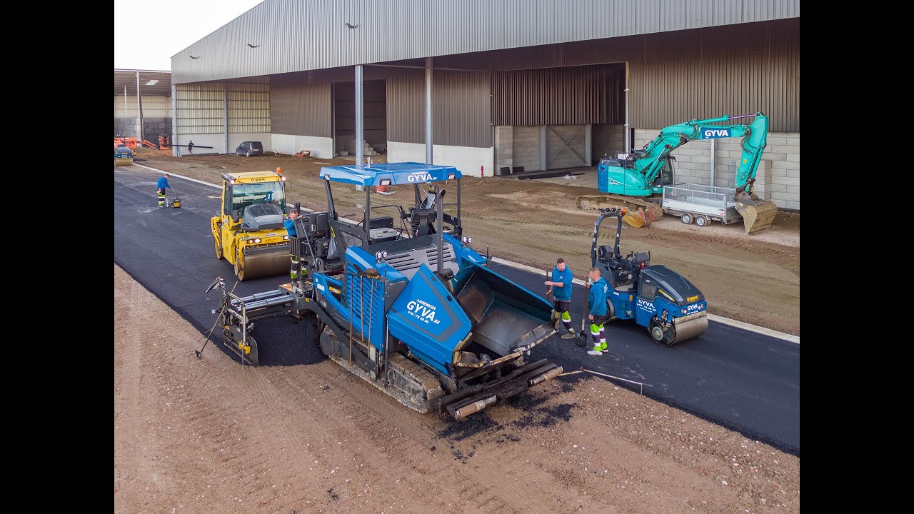 BOMAG BF700 Asfalteermachine voor GYVA in de praktijk