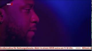 Video voorbeeld van "Robert Glasper Experiment - No One Like You - Leverkusener Jazztage 2016"