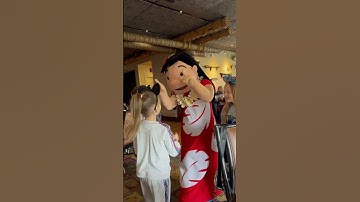 Lilo and stitch❤️ #ohanarestaurant #liloandstitch #stitch #lilo #peoplepleaser #momsofie3