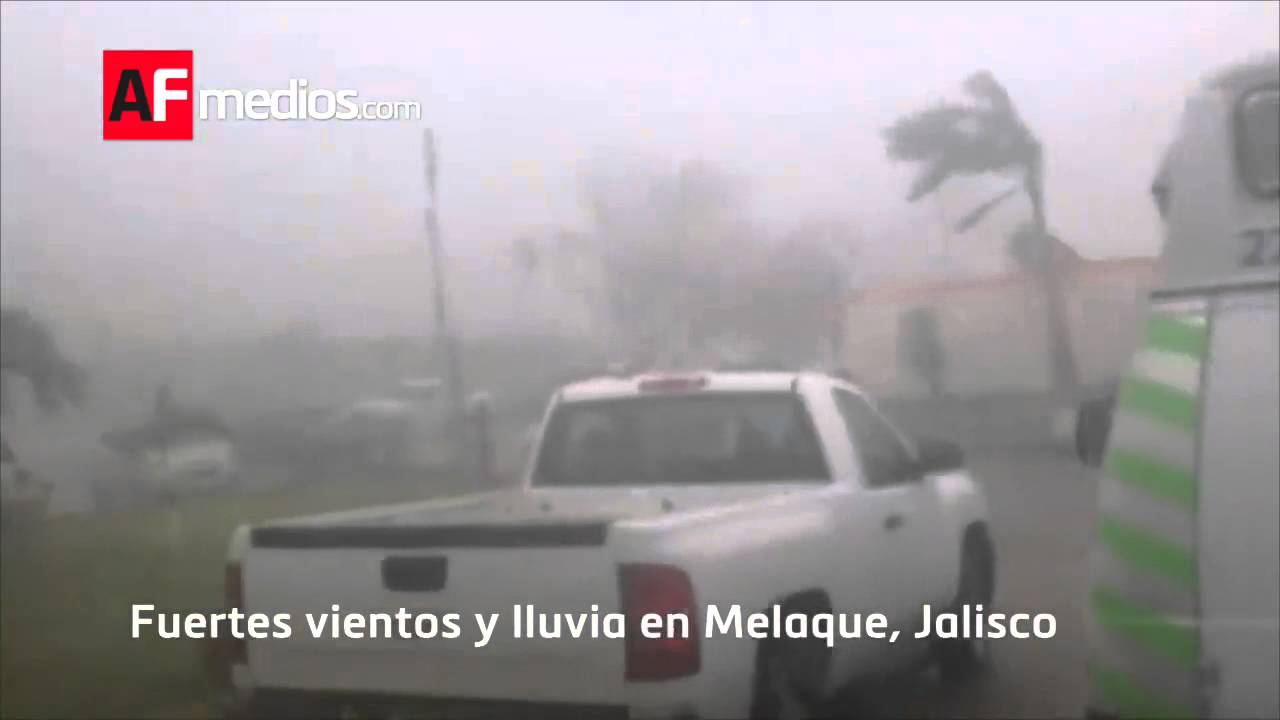 llega #HuracánPatricia a Melaque en la Costa Alegre de Jalisco armeria ballerina white