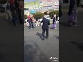 شخص مجنون في الشارع 