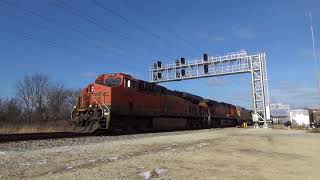 Six Engine Power Move  2 BNSF   3 UP  1 NS On The IHB Near Broadview Illinois