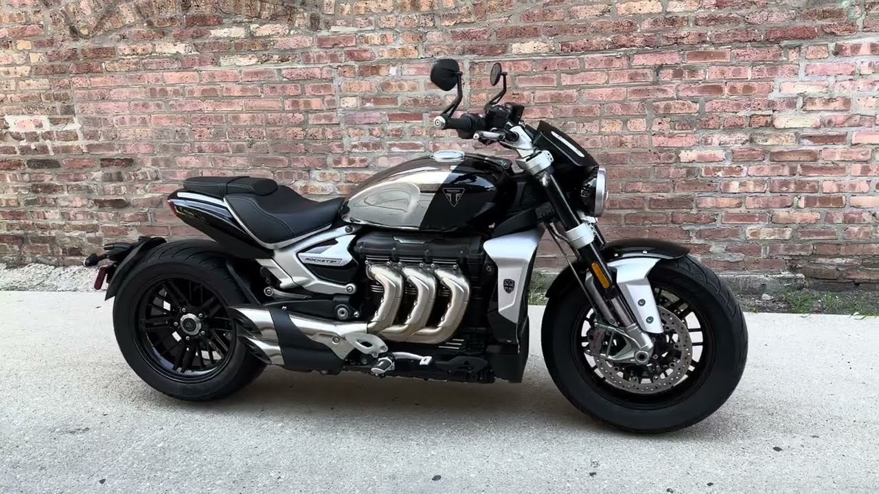 Triumph Rocket 3 R 2023 black chrome T1111U