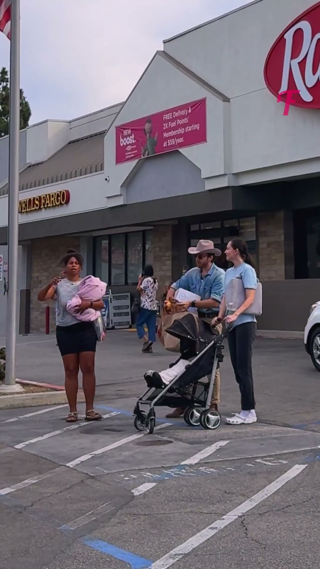 A Small Act of Kindness Restores Hope for a Mother in Need #stories