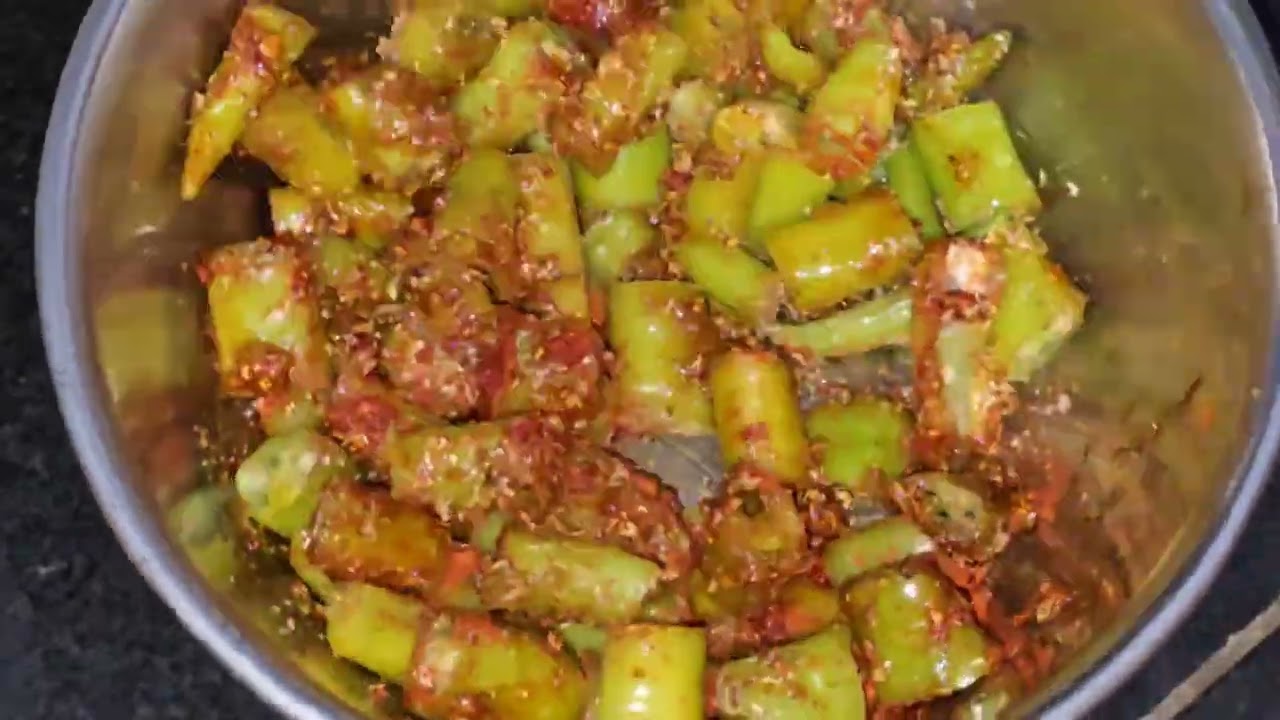 बचे हुए मसाले से अचार बनाने का तरीका/ हरी मिर्ची अचार/ hari mirchi achar recipe/ achar/ mirchi achar