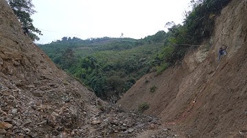 Khảo Sát sơ bộ Cầu qua khe núi bản Làng Tống cao vút - Tìm phương án tốt nhất