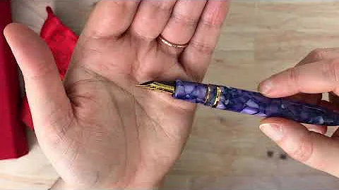 Esterbrook Estie in Lilac with Custom Grind Journa...