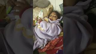 Chota Bacha Bras Kar Ta Hai