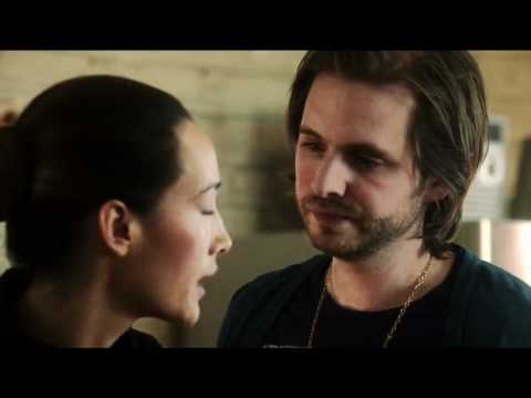 Nikita - 2x22 - Birkhoff Kissed Nikita! LOL!