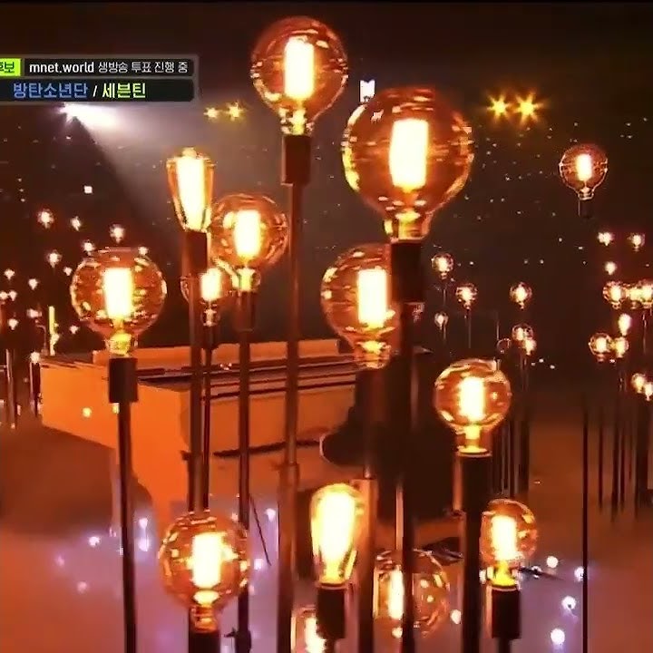 Yoongi playing piano 😭😭😭